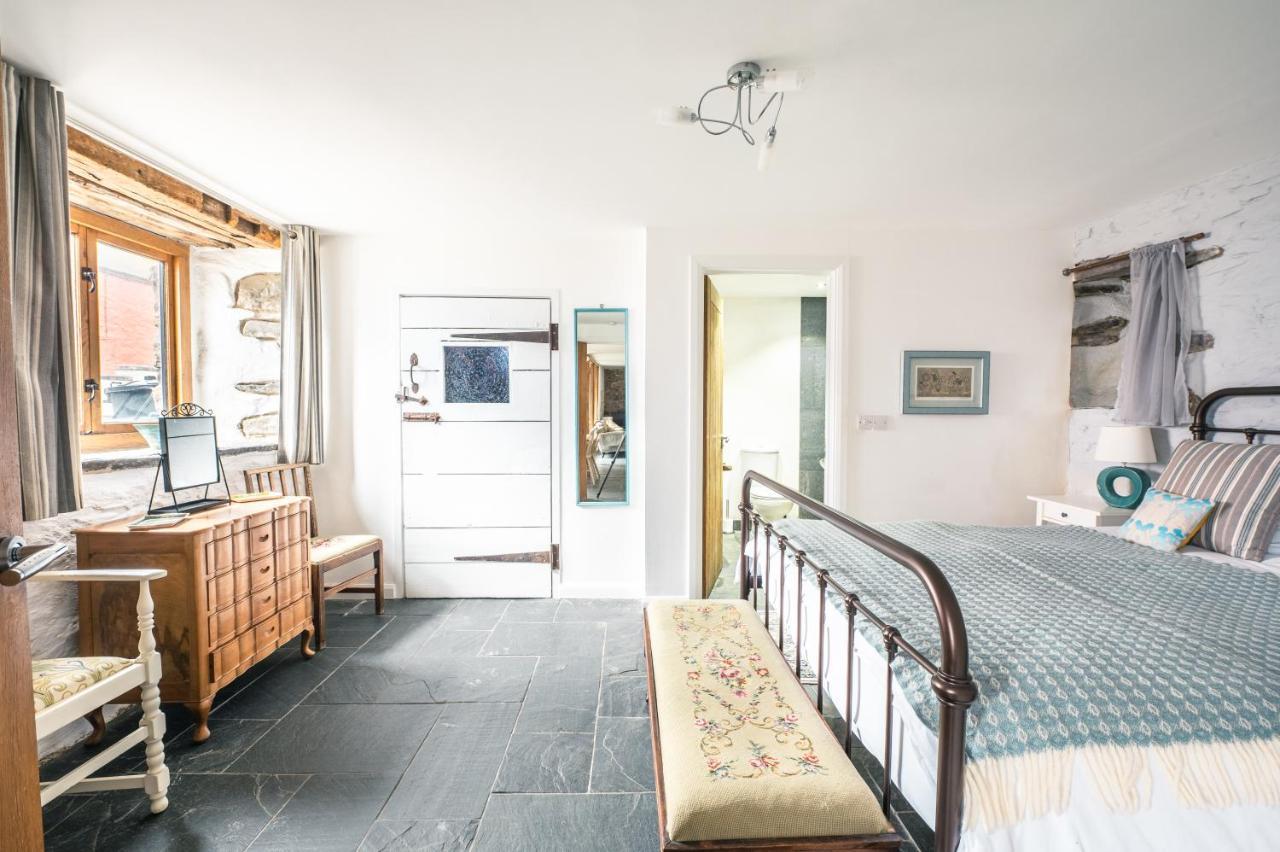 St Davids Hideaway With Roll-Top Bath & Log Burner 外观 照片