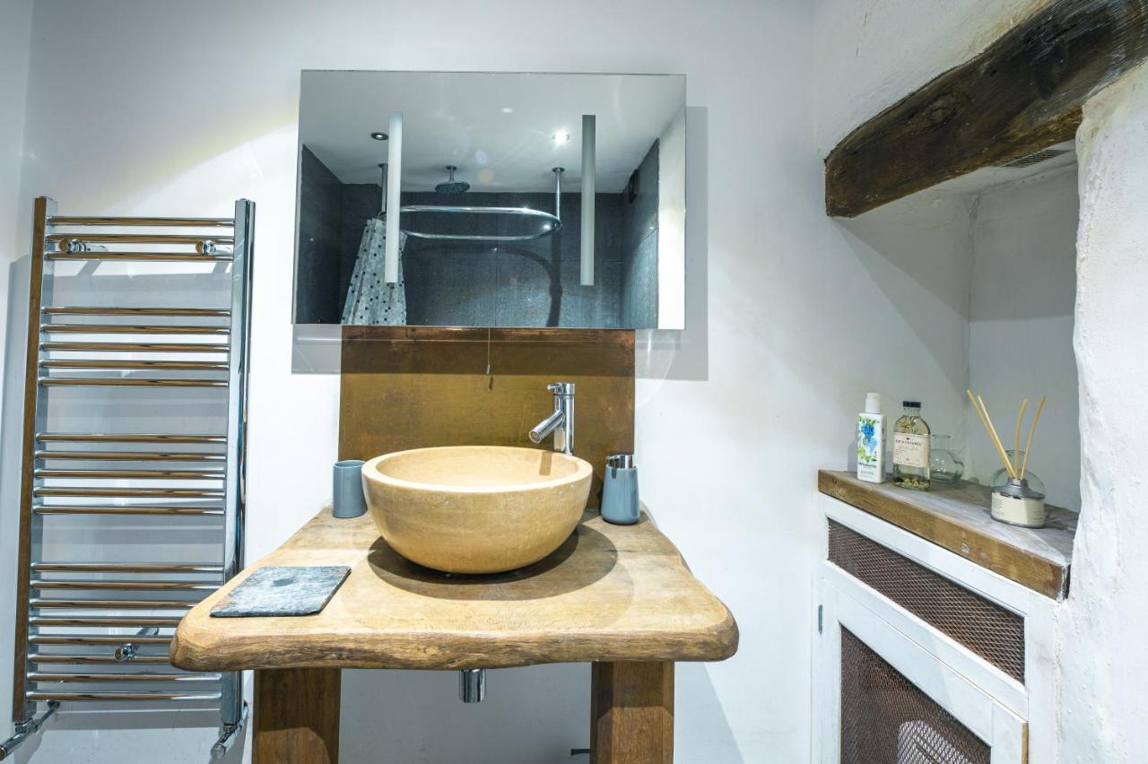 St Davids Hideaway With Roll-Top Bath & Log Burner 外观 照片